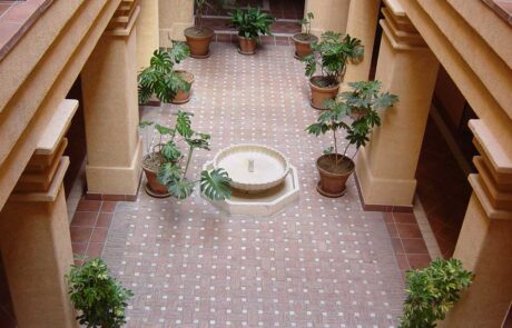 Fuentes de hormigón para exteriores como elementos decorativos