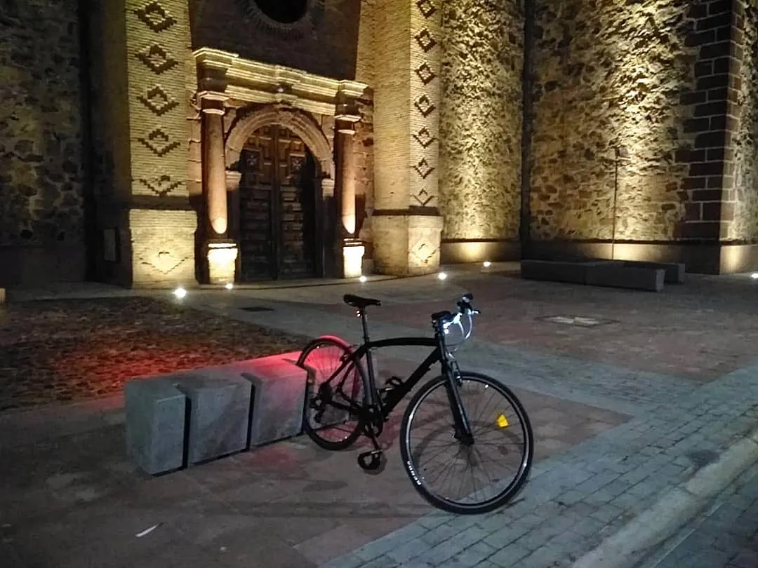 Aparcabicis de mobiliario urbano