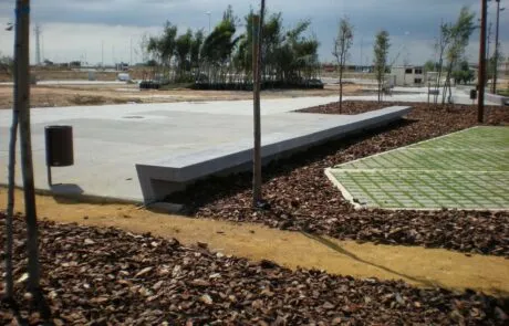 plaza con pavimento de hormigón