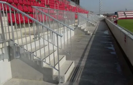 pavimento de hormigón de un estadio de futbol